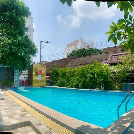 Thapaeplacehotel 치앙마이 외부 사진