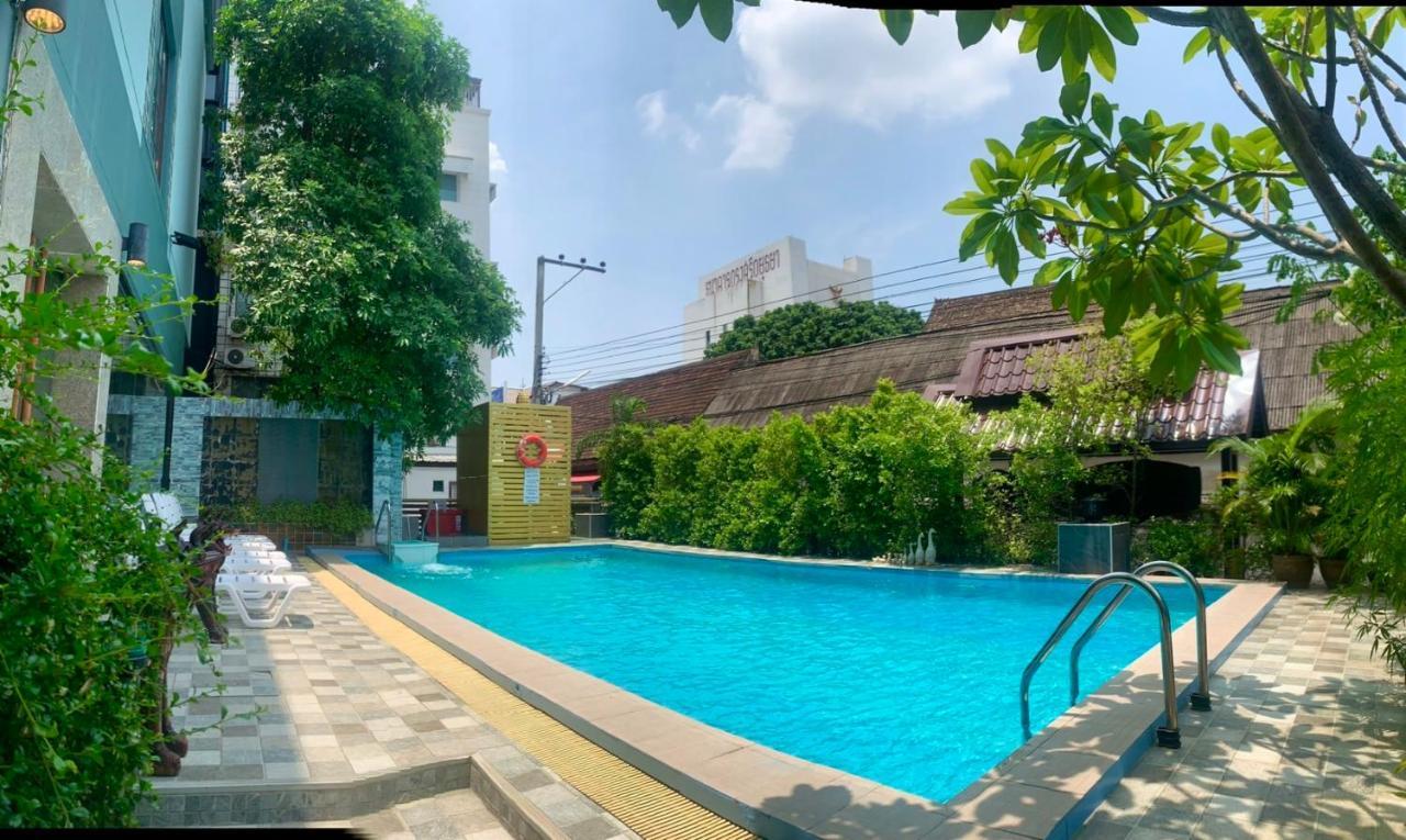 Thapaeplacehotel 치앙마이 외부 사진