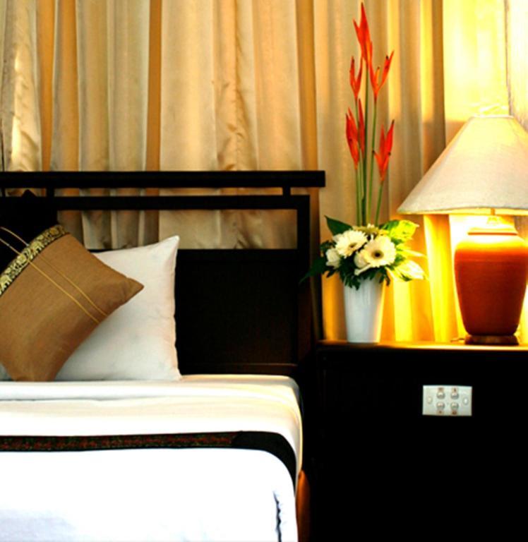 Thapaeplacehotel 치앙마이 객실 사진