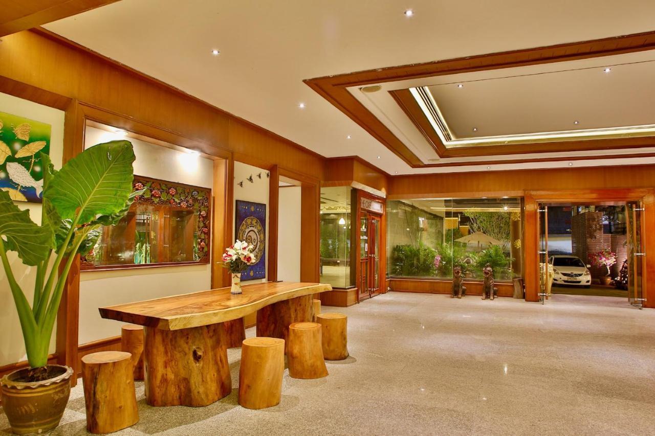Thapaeplacehotel 치앙마이 외부 사진